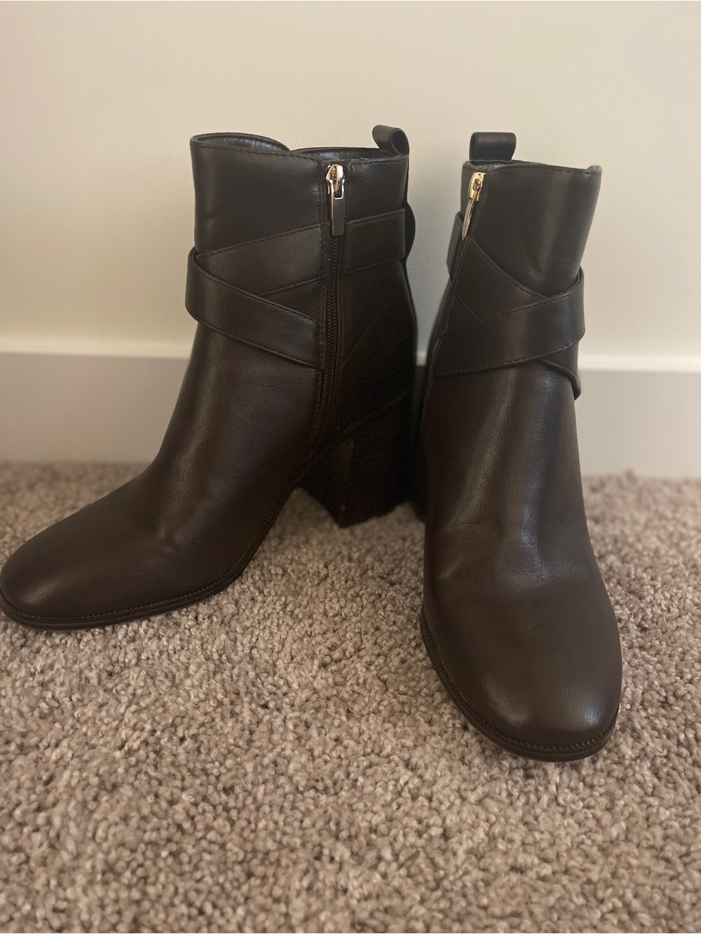 Nine West Women’s Dark Brown Leather Ankle Boots with Block Heel 9.5